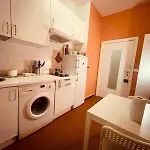بيت ضيافة Blu&orange - Attico - 50m Acquarium - Freewifi *